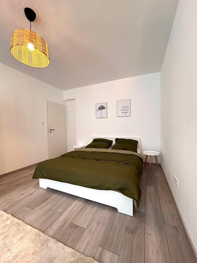 93Qm-4 Rooms-Wifi-City Centre كاسيل المظهر الخارجي الصورة