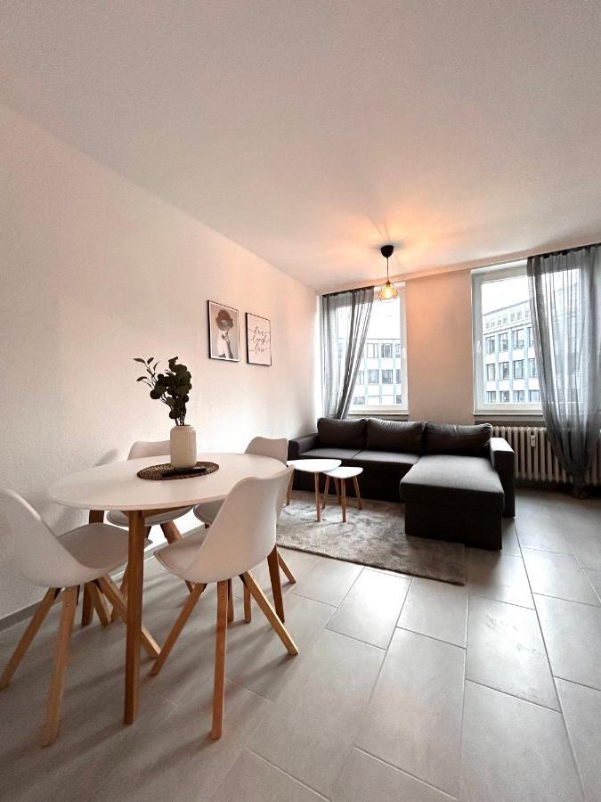 93Qm-4 Rooms-Wifi-City Centre كاسيل المظهر الخارجي الصورة
